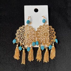 50% Off Express Elegant Gold and Blue Dangle Earrings